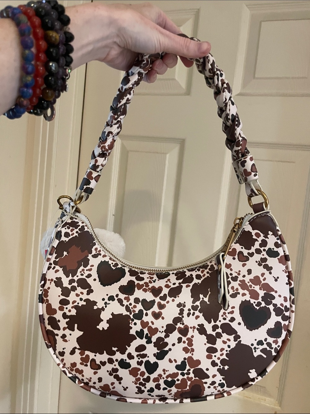 Betsey Johnson XoX Western Hobo Bag with faux heart bag charm - Picture 4 of 8